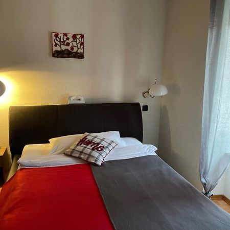 Hotel La Fontaine Saint-Imier Екстериор снимка