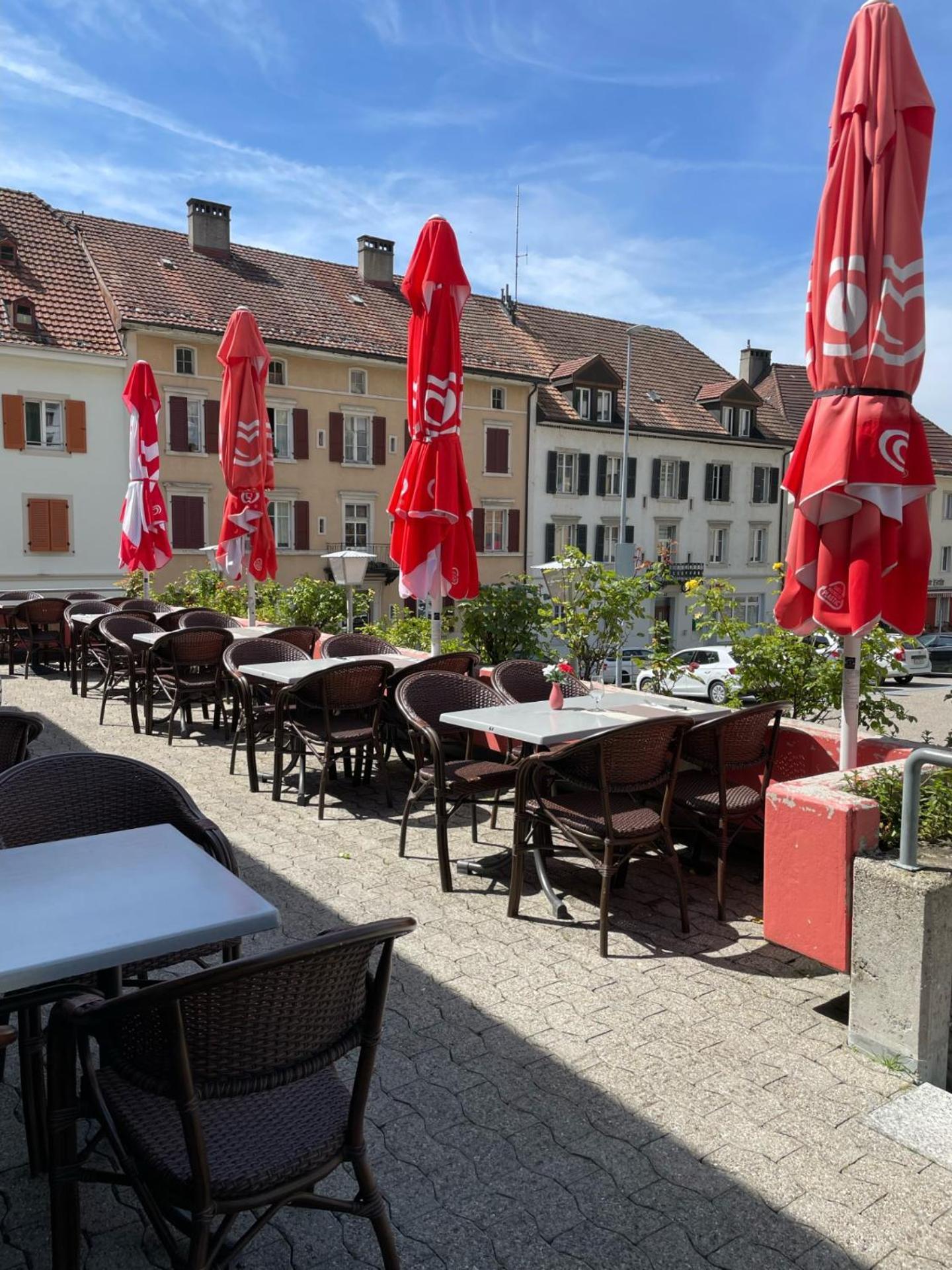 Hotel La Fontaine Saint-Imier Екстериор снимка